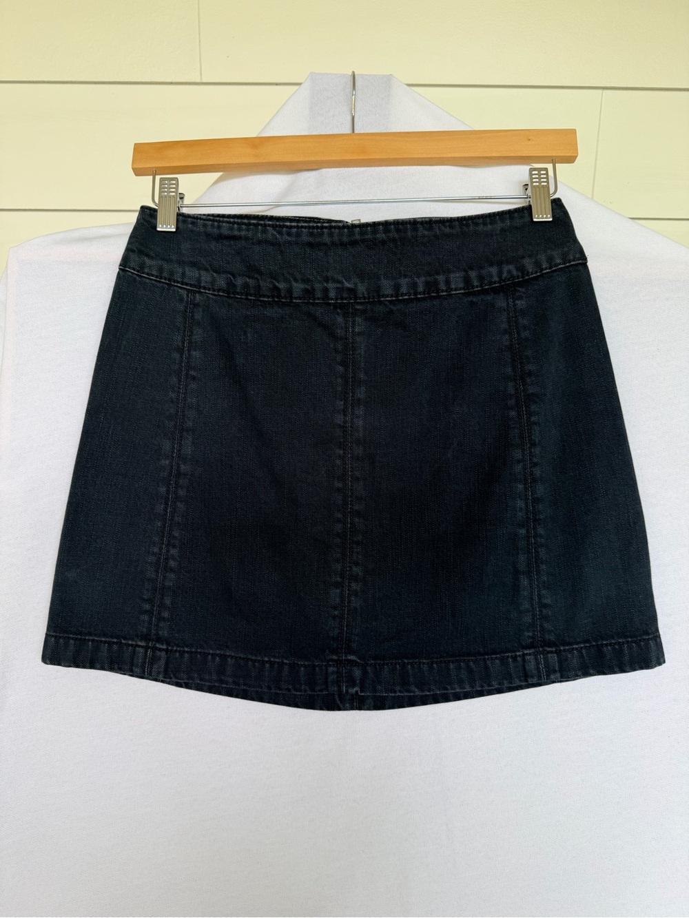 Free People Black Denim Mini Skirt Size 6 Dark Wash Zip Back